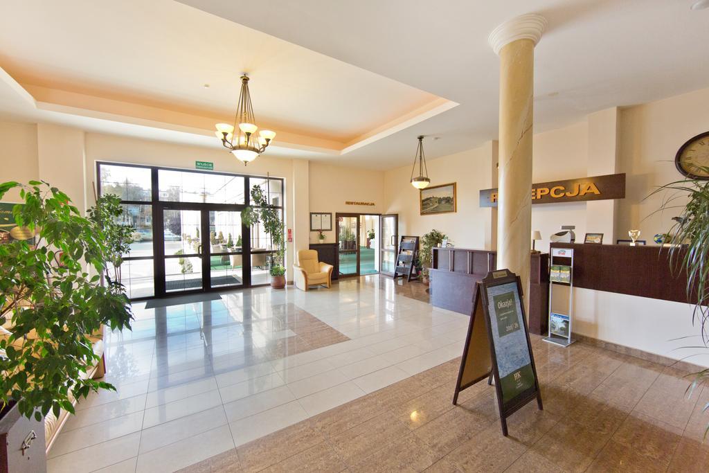 Hotel Kameralny キェルツェ エクステリア 写真